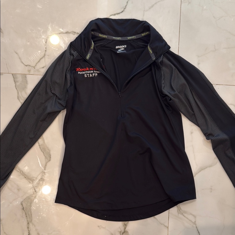 Brooks Rock ‘n’ Roll Marathon Series Quarter-Zip Pullover